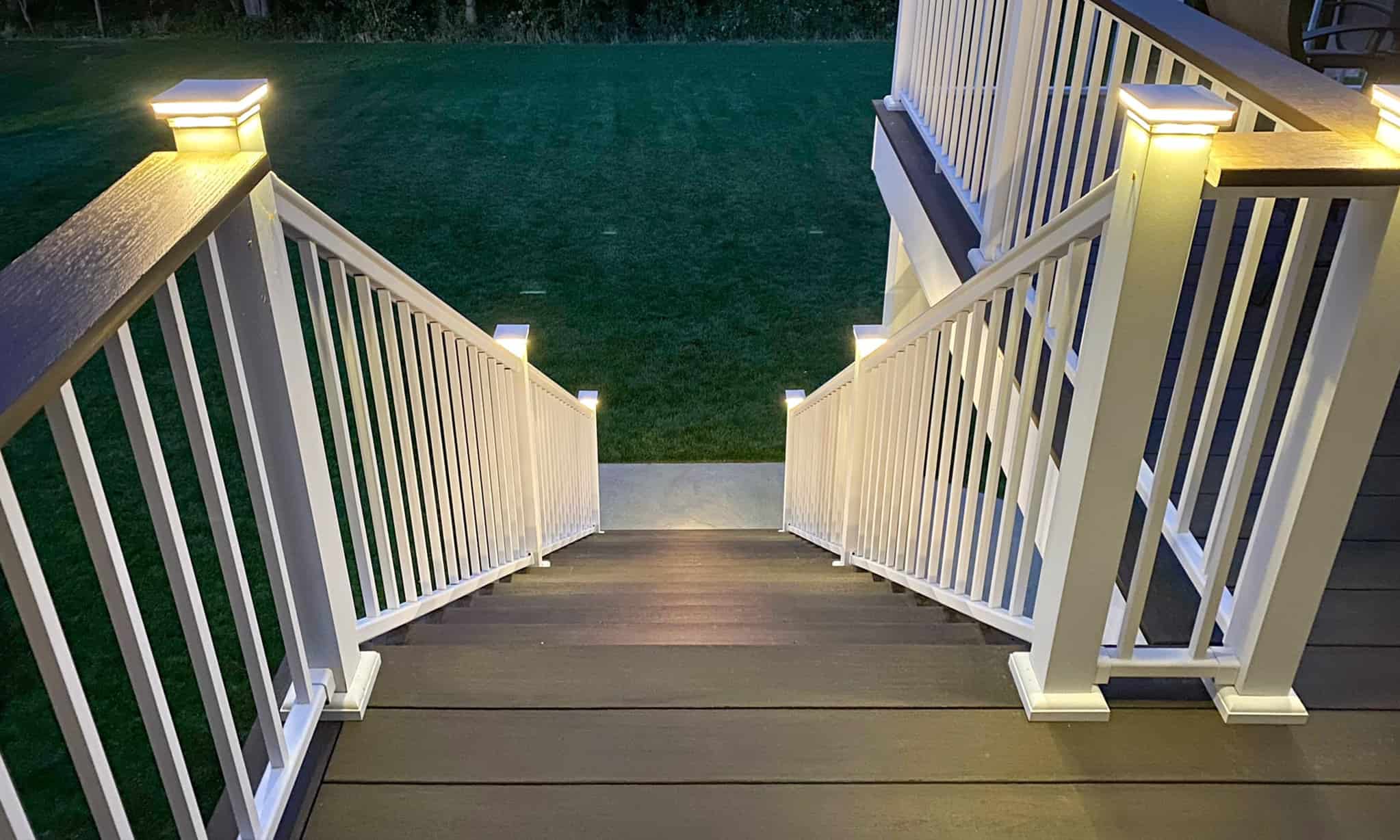 10 Best Solar Deck Lights Reviews and Guide for 2022