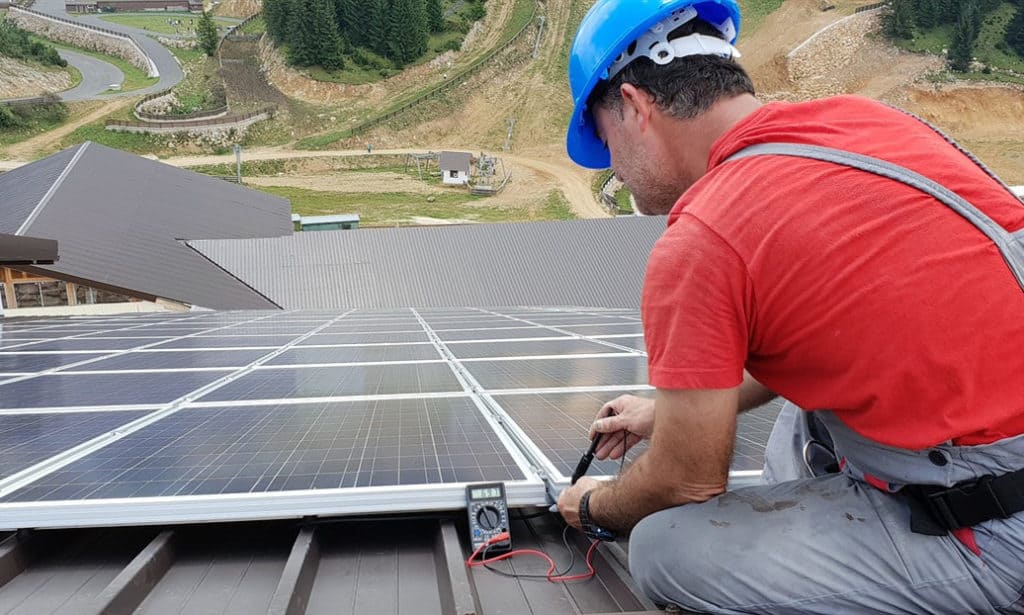 How to Start a Solar Panel Installation Business