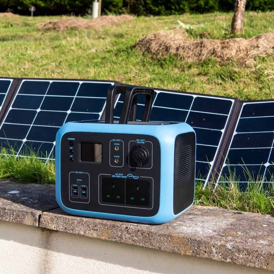 What Can I Run With a 100-Watt Solar Panel