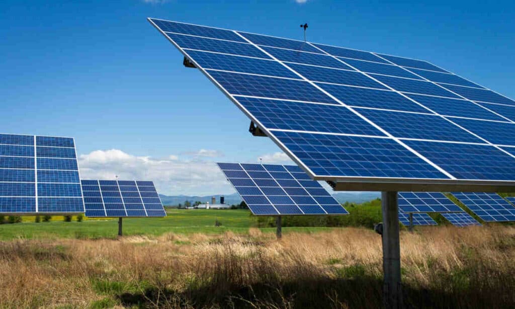 what is solar farm